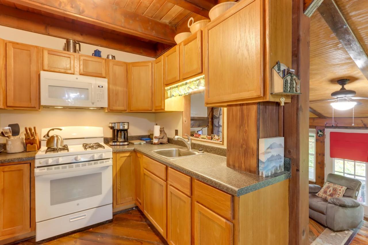 Mountaintop Ellijay Cabin With Private Hot Tub 外观 照片
