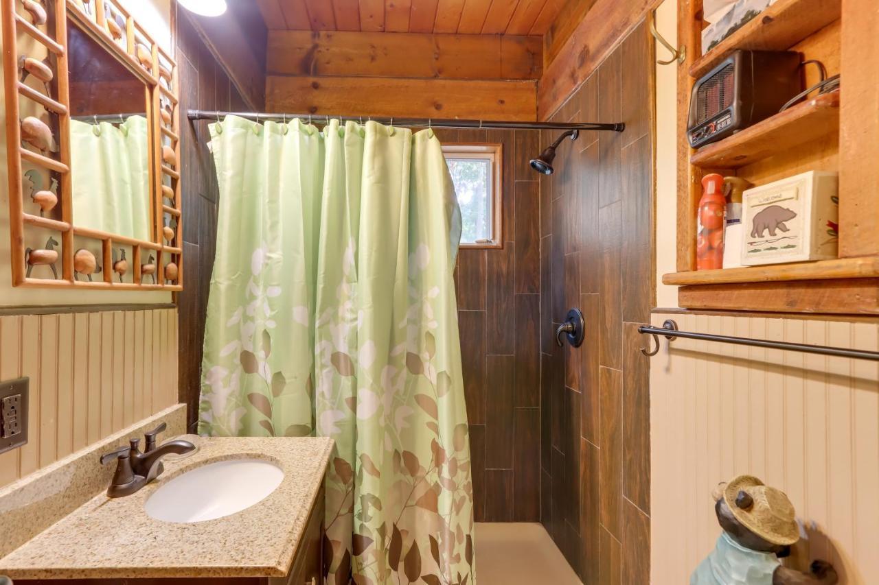 Mountaintop Ellijay Cabin With Private Hot Tub 外观 照片